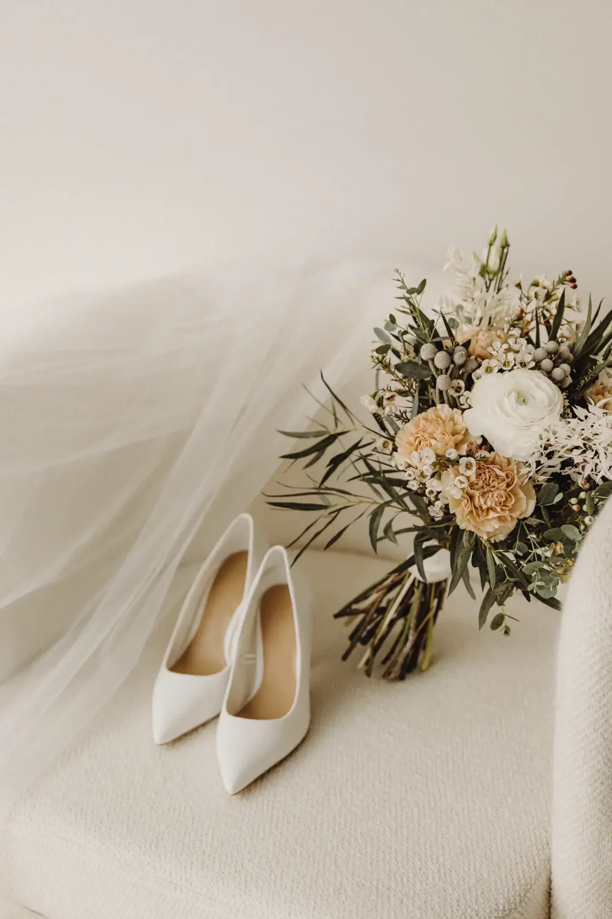 kaboompics wedding white